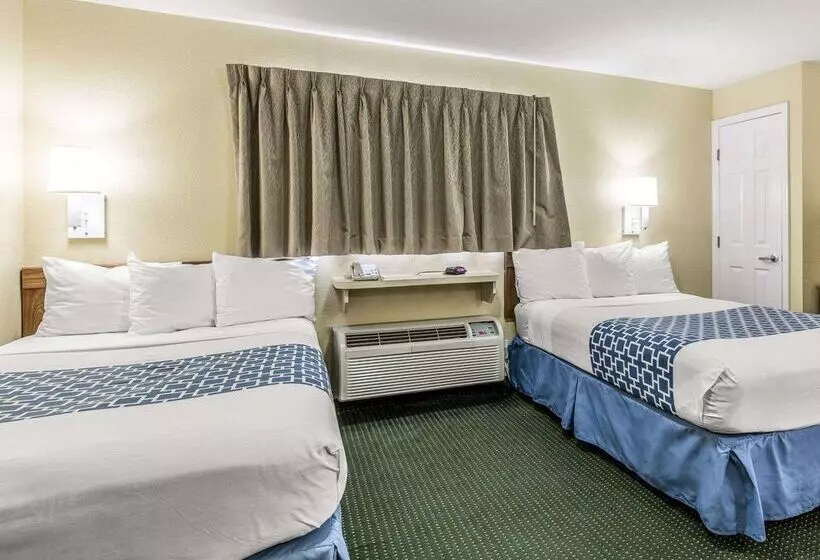 هتل Suburban Studios Fort Myers Cape Coral