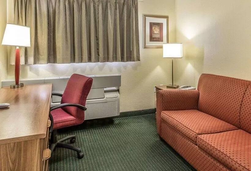 هتل Suburban Studios Fort Myers Cape Coral