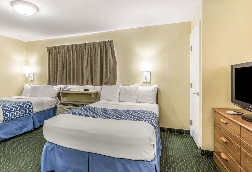 هتل Suburban Studios Fort Myers Cape Coral