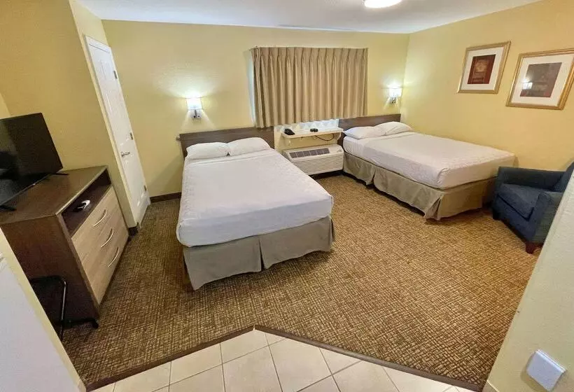 هتل Suburban Studios Fort Myers Cape Coral