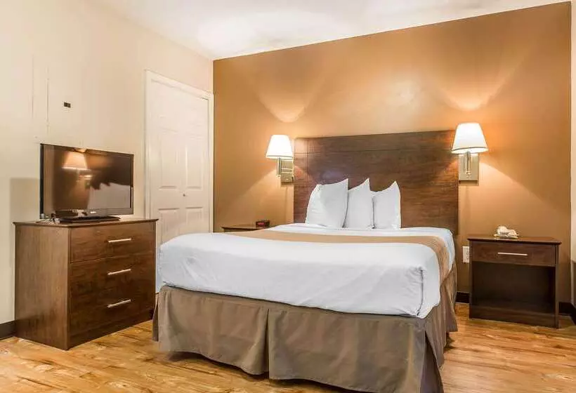 酒店 Suburban Studios Near University Of North Carolinacharlotte