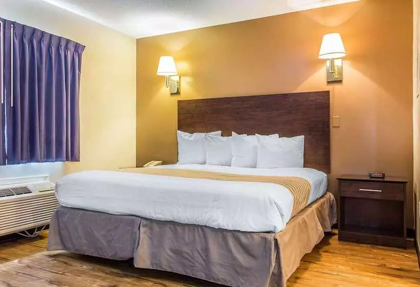 酒店 Suburban Studios Near University Of North Carolinacharlotte