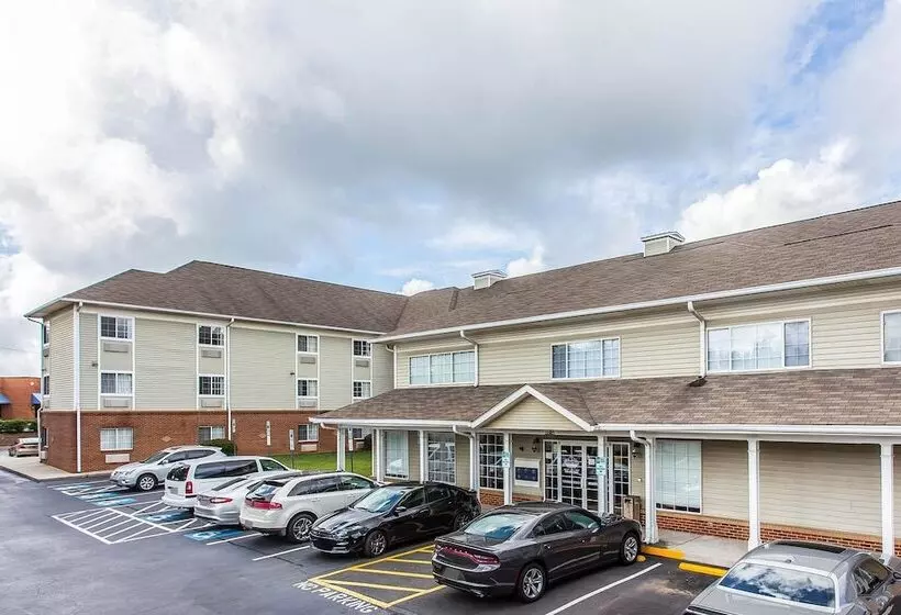 酒店 Suburban Studios Near University Of North Carolinacharlotte