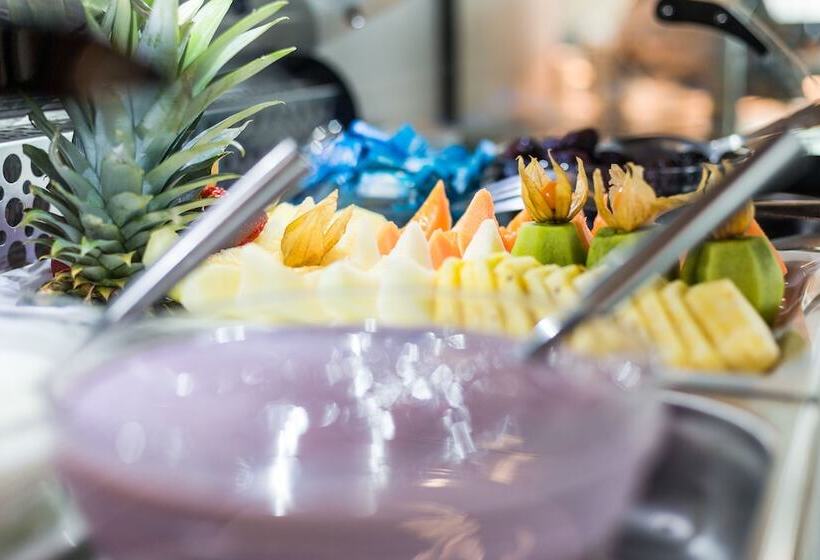 هتل Waldorf Palace