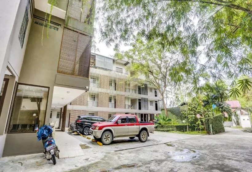 ホテル Oyo 90027 Ulin Guesthouse