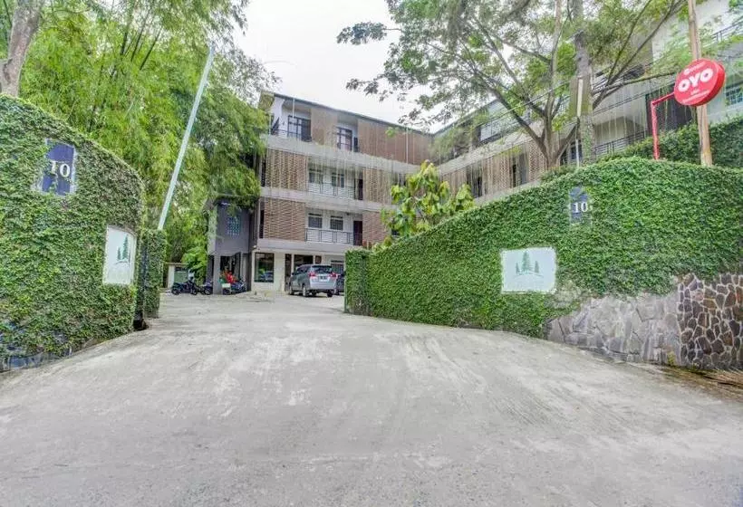 ホテル Oyo 90027 Ulin Guesthouse