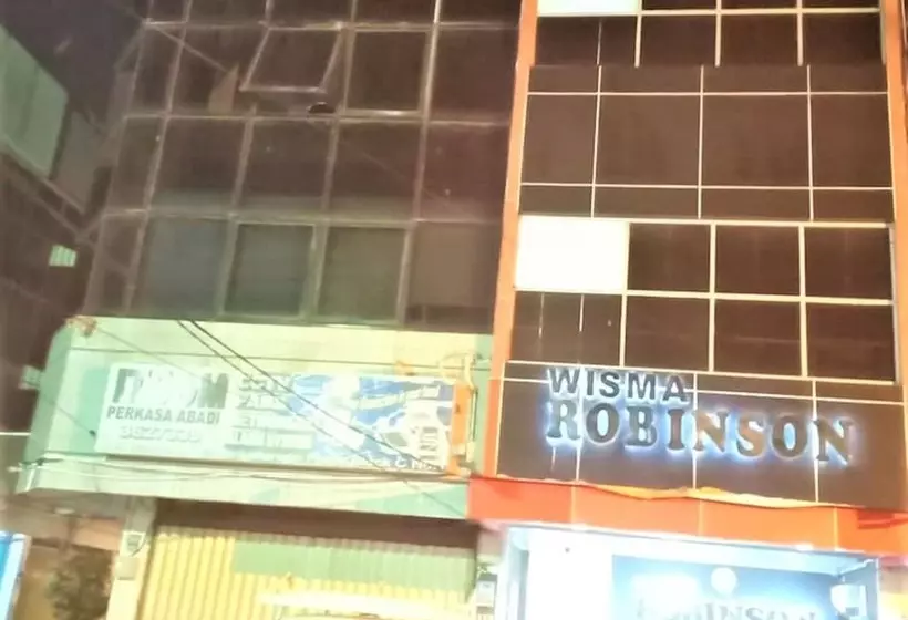 ホテル Wisma Robinson