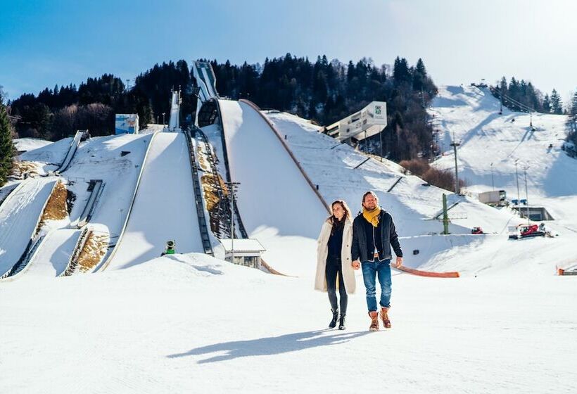 فندق Aja Garmischpartenkirchen