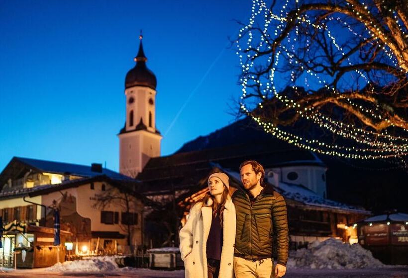 فندق Aja Garmischpartenkirchen