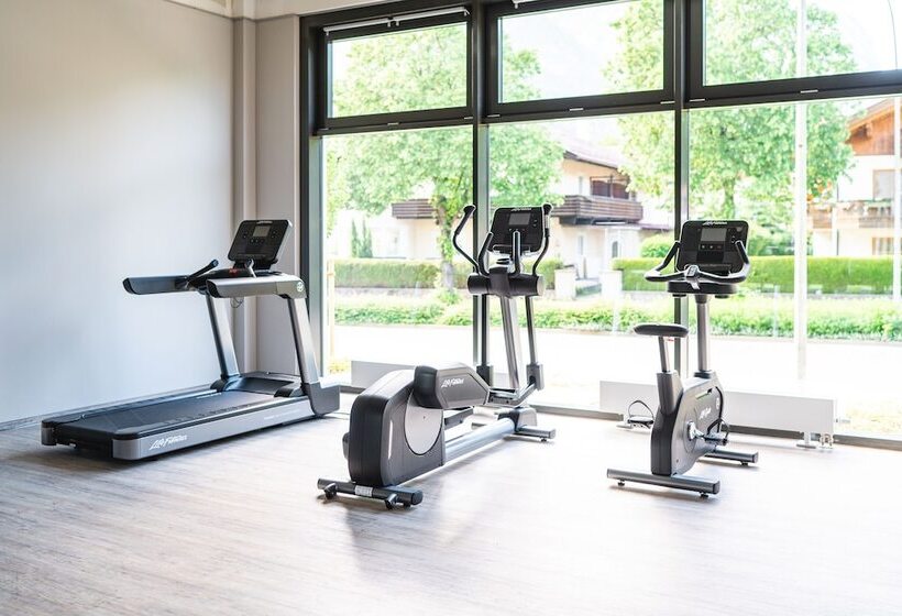 فندق Aja Garmischpartenkirchen