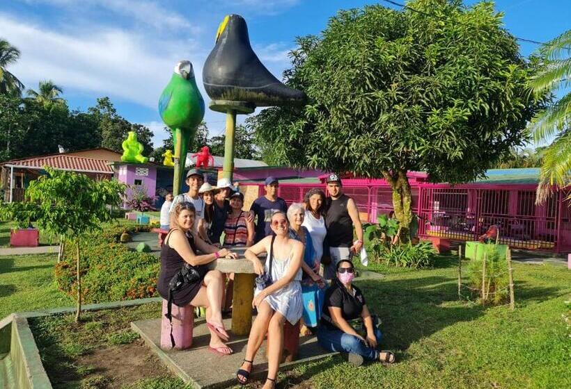 هتل Cabinas El Muellecito