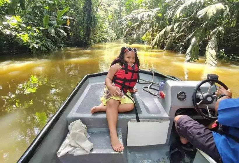 Hotelli Cabinas El Muellecito