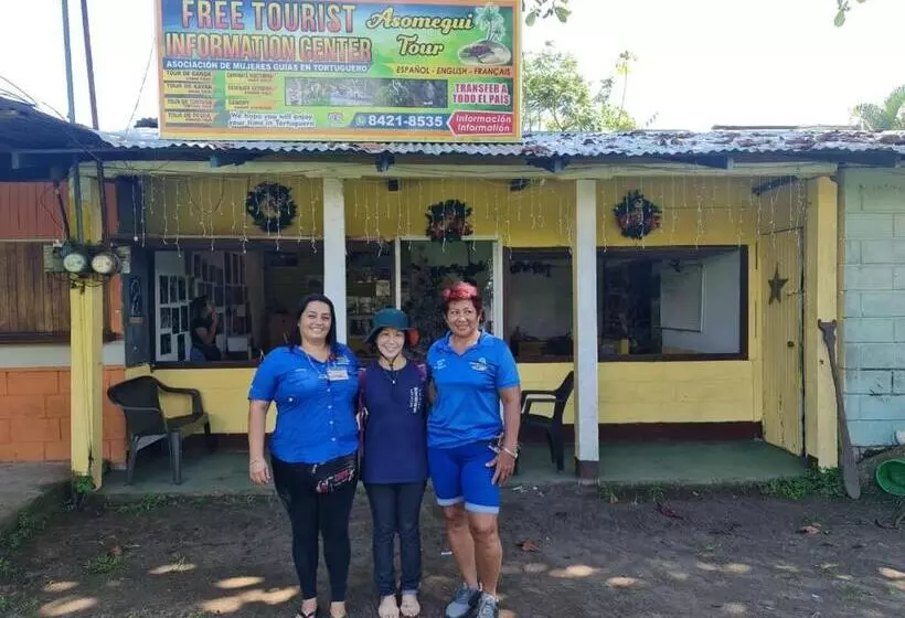 Hotelli Cabinas El Muellecito