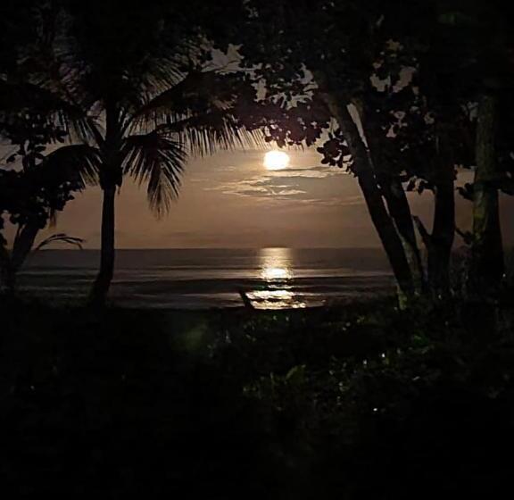 هتل Cabinas El Muellecito