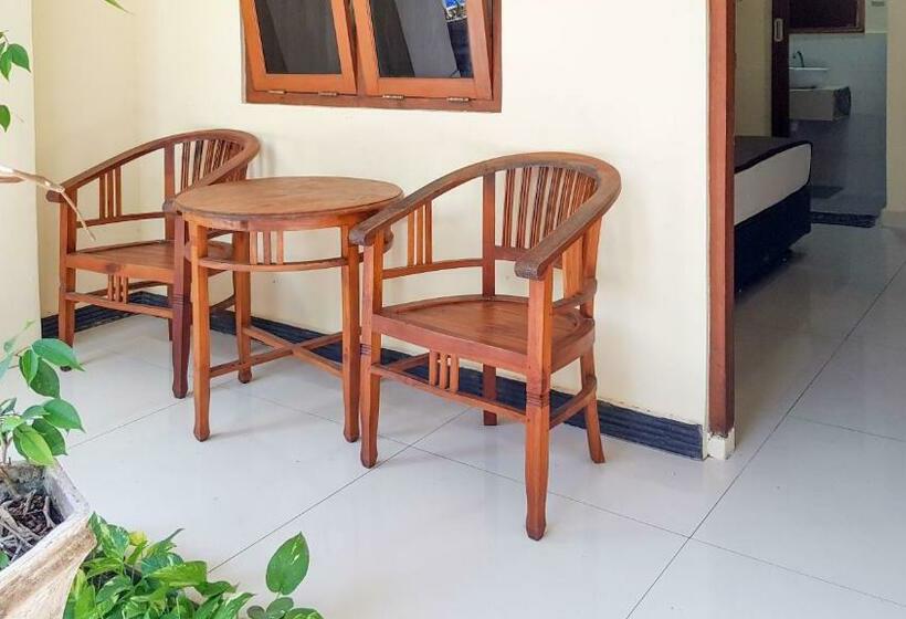 Hotel Koolkost At Poppies Lane Street   Minimum Stay 30 Nights