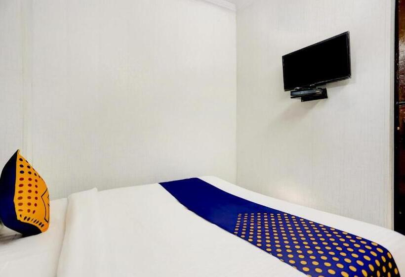 בית מלון כפרי Spot On Kings Lodge