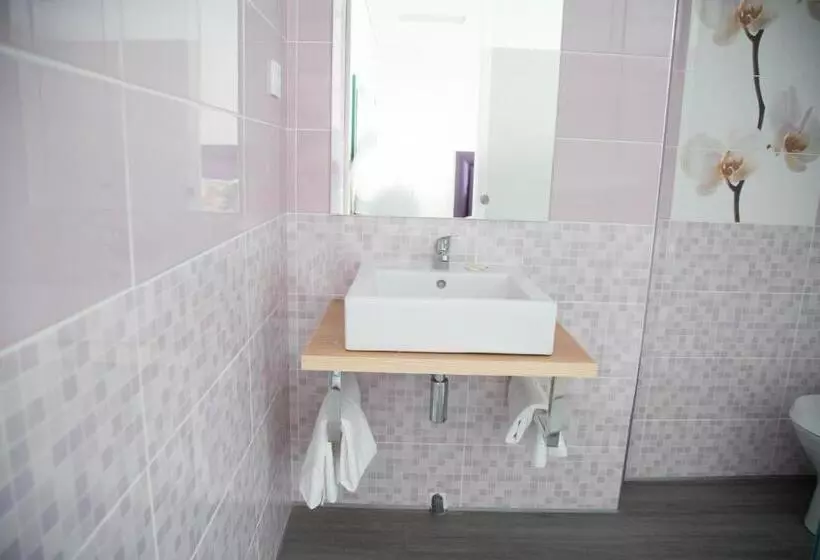 پانسیون Tomás Guest House
