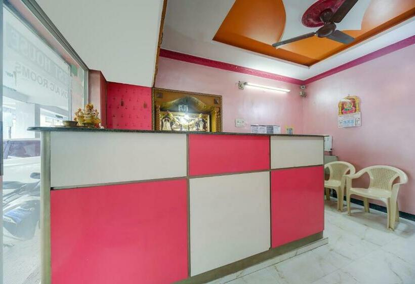 酒店 Spot On 75475 Cn Guest House