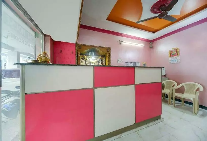 هتل Spot On 75475 Cn Guest House