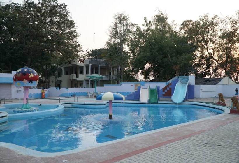 منتجع Neel Kanth Motels &