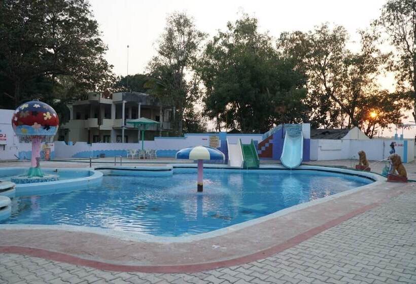 منتجع Neel Kanth Motels &