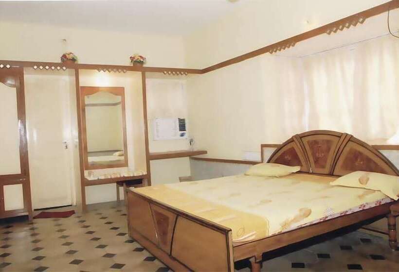 منتجع Neel Kanth Motels &