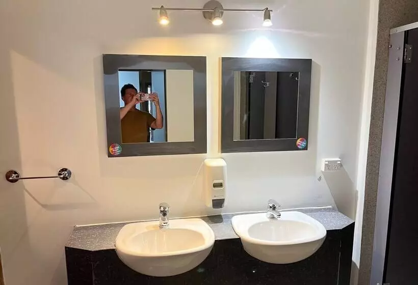 Retkeilymaja Uptown Backpackers