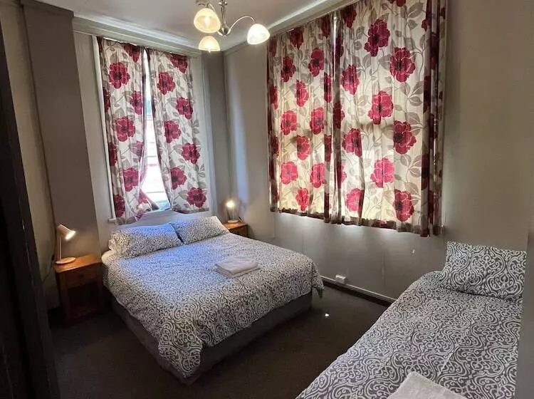 Retkeilymaja Uptown Backpackers