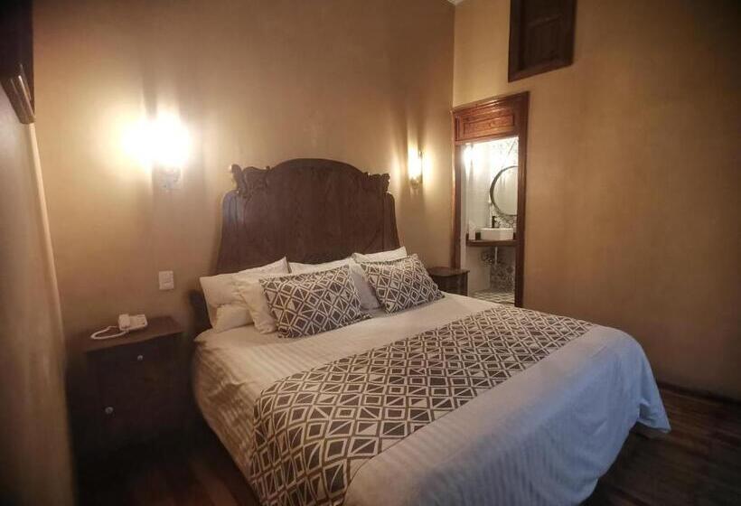 هتل Boutique Casa De Las Manrique