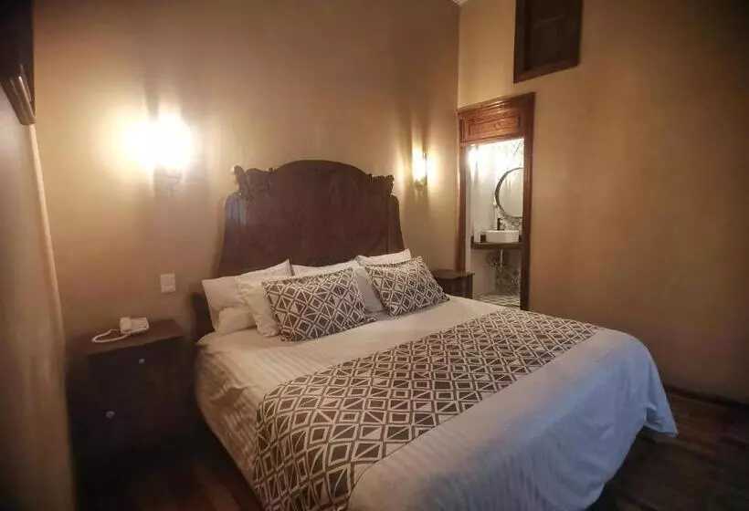 هتل Boutique Casa De Las Manrique