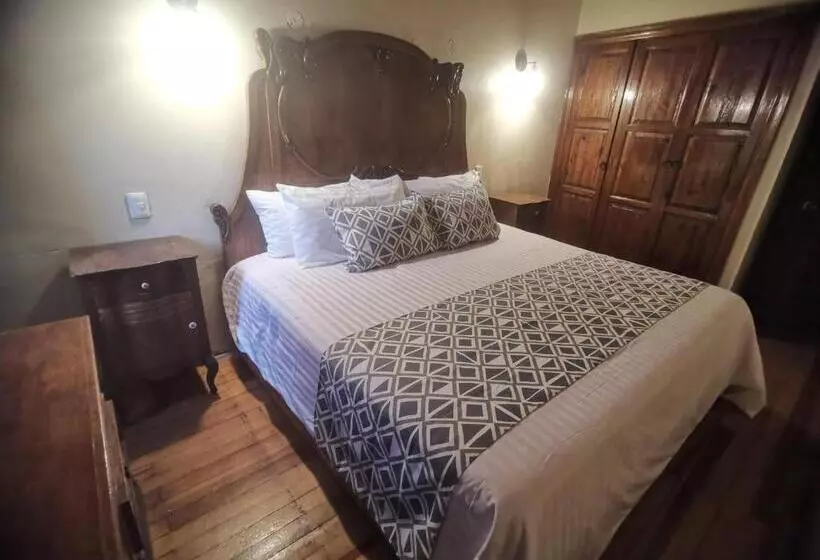 هتل Boutique Casa De Las Manrique