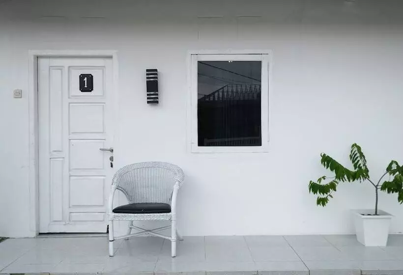 ホテル Dewi Residence 1