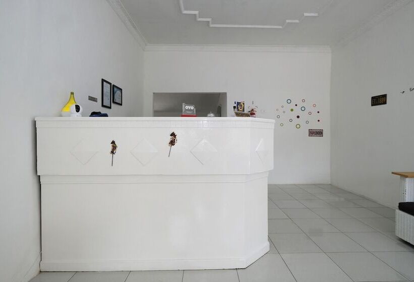 فندق Dewi Residence 1