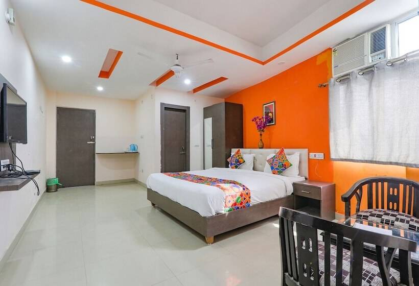 Fabhotel Vinayaka
