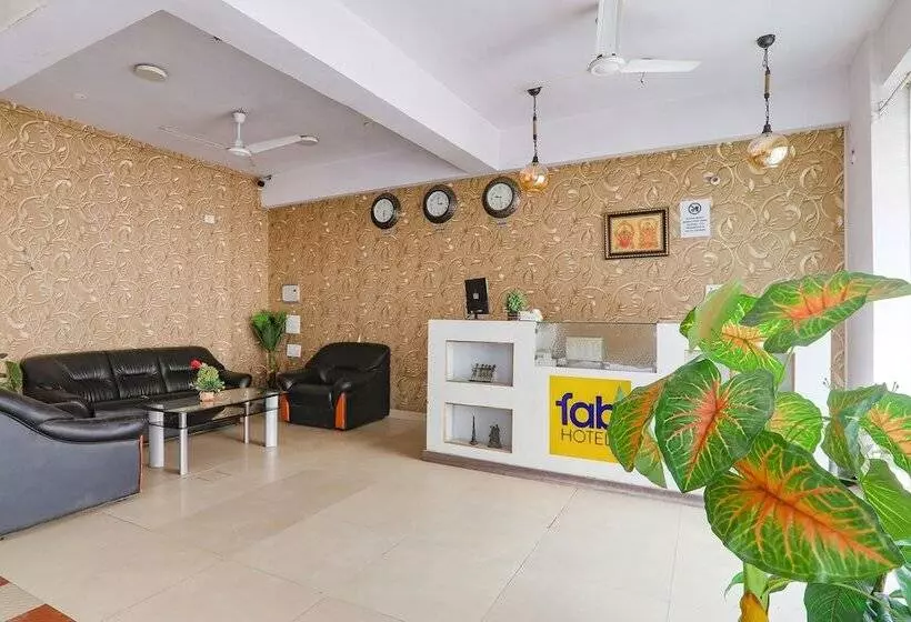 Fabhotel Vinayaka