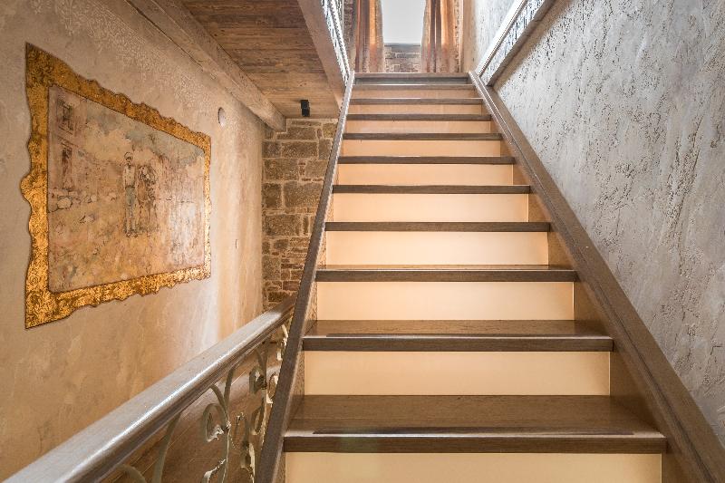 فندق Historic Plaza Varos Split