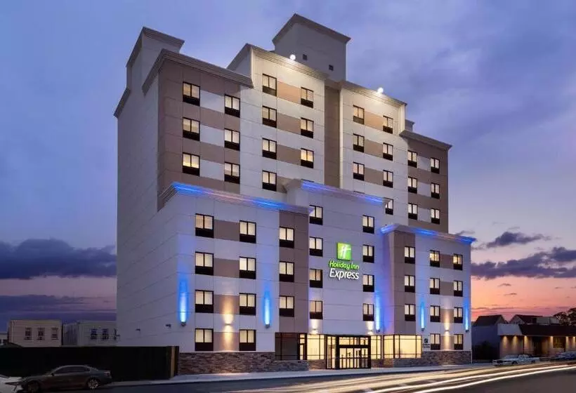 هتل Holiday Inn Express   Jamaica   Jfk Airtrain   Nyc, An Ihg