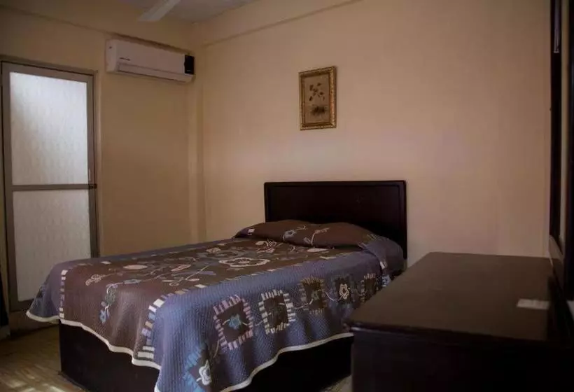 هتل Posada Del Cortez