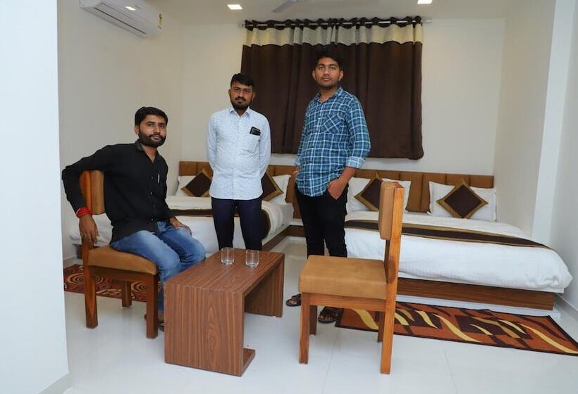 فندق Royal Silver