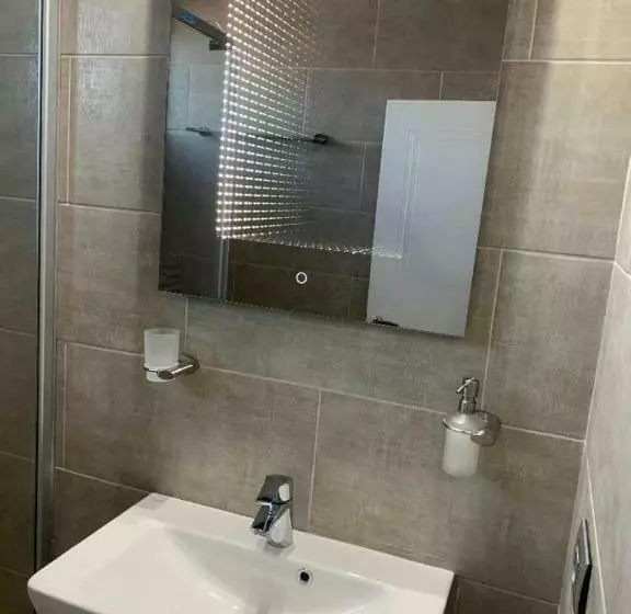 ペンション Negrea Events