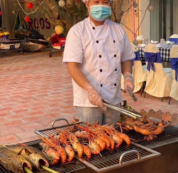 استراحتگاه Rooster Mekong Garden & Villas