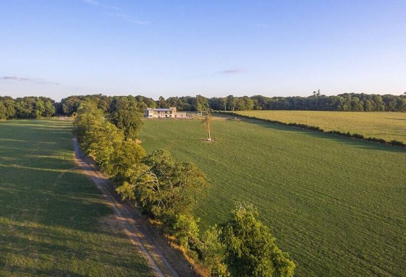 مبيت وإفطار Rathescar Grove