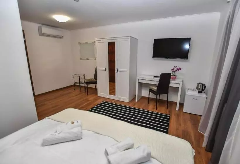 Aamiaismajoitus (B&B) é Vaskó Panzió Borpince