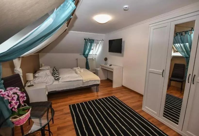 Aamiaismajoitus (B&B) é Vaskó Panzió Borpince