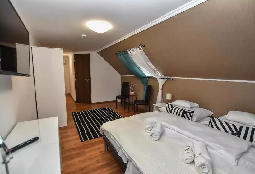 Aamiaismajoitus (B&B) é Vaskó Panzió Borpince