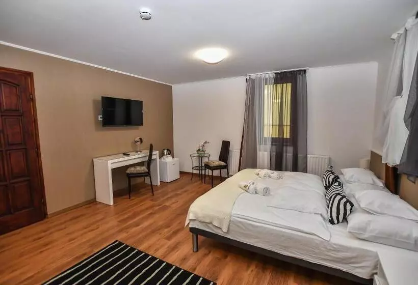 Aamiaismajoitus (B&B) é Vaskó Panzió Borpince