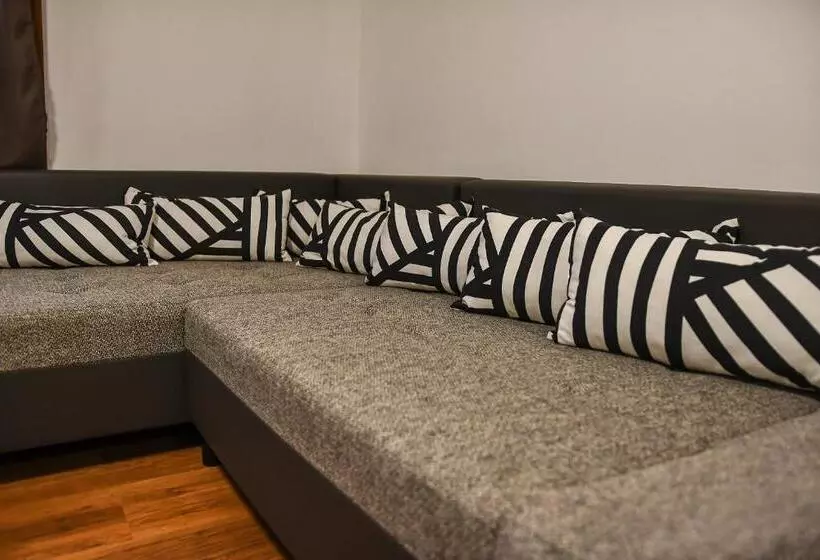 Aamiaismajoitus (B&B) é Vaskó Panzió Borpince