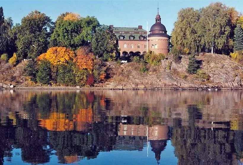 Hotelli Engsholms Slott   Adults Only