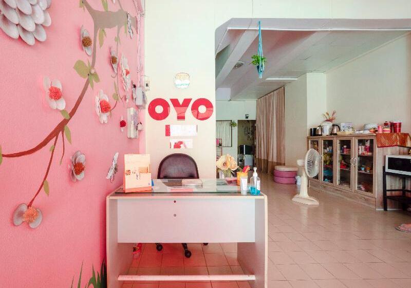 ホテル Oyo 1099 Star House