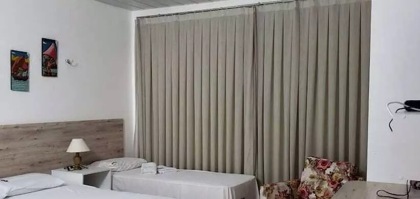 Hotelli Pousada Restaurante Juscelino E Lazer